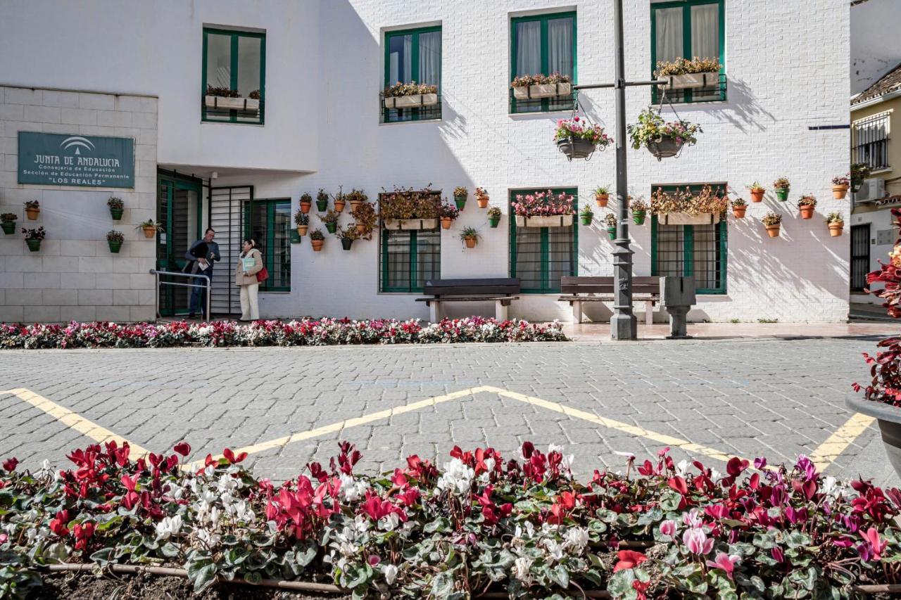 Seaclub Suites Estepona By Roomservices 외부 사진